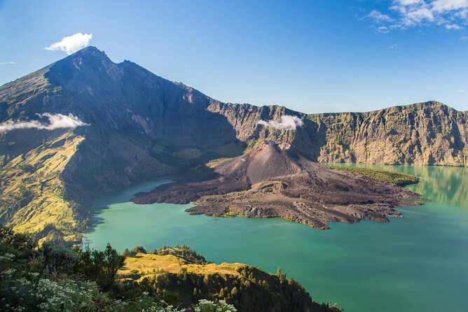 Guided 4-Day Hike to Summit of Mount Rinjani (Mar ) - Key Points