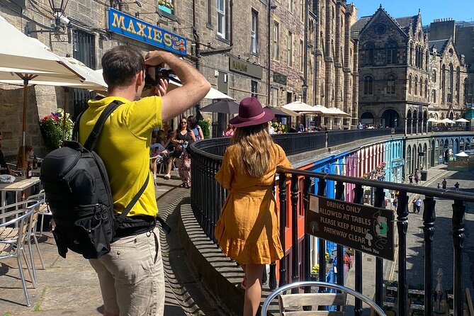 Guided 60-Minute Photography and Sightseeing Tour in Edinburgh - Tour Description