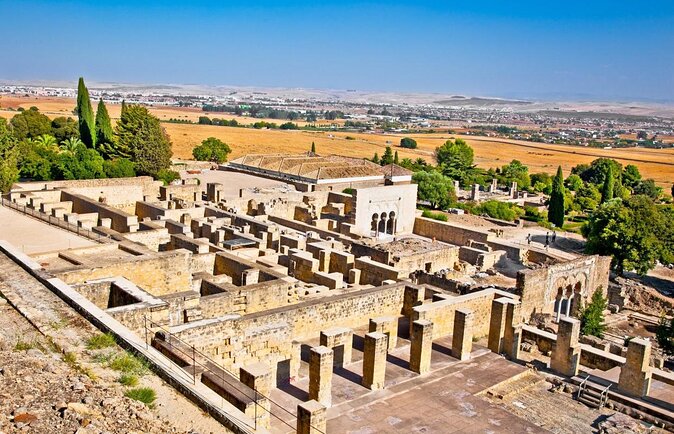 Guided Tour of Medina Azahara in English With Bus. Official Guides - Key Points