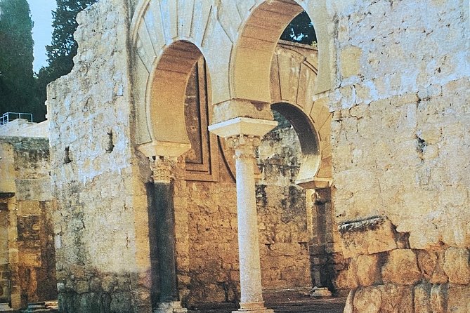 Guided Tour of Medina Azahara in English Without a Bus. Official Guides - Overview of Medina Azahara Tour