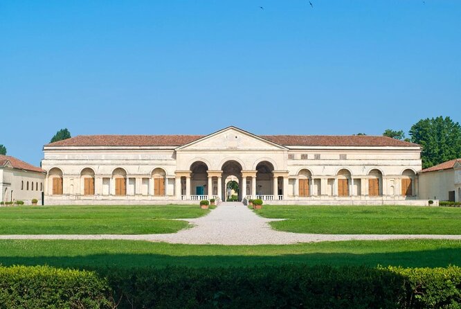 Guided Tour of Te Palace of Mantua - Key Points