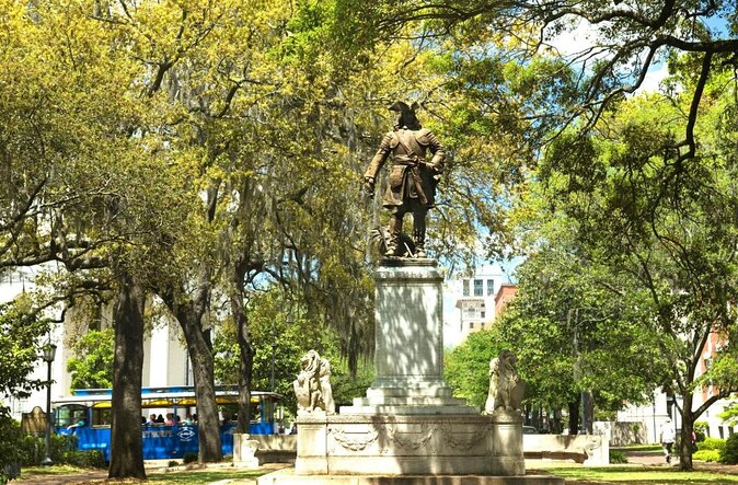 GUY IN THE KILT Savannah Ghost Tours & Pub Crawls by GOT GHOSTS! - Just The Basics