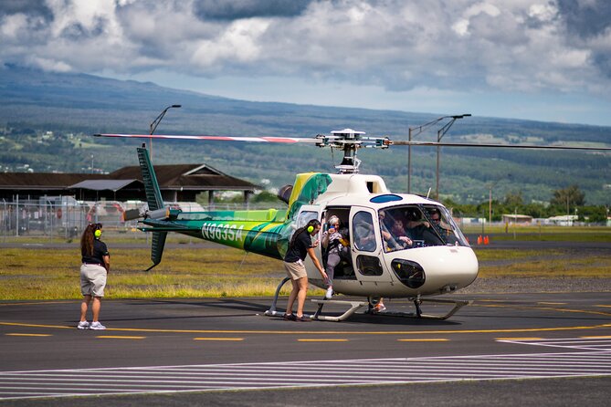 Hawaii Volcanoes National Park Helicopter Tour  - Big Island of Hawaii - Just The Basics