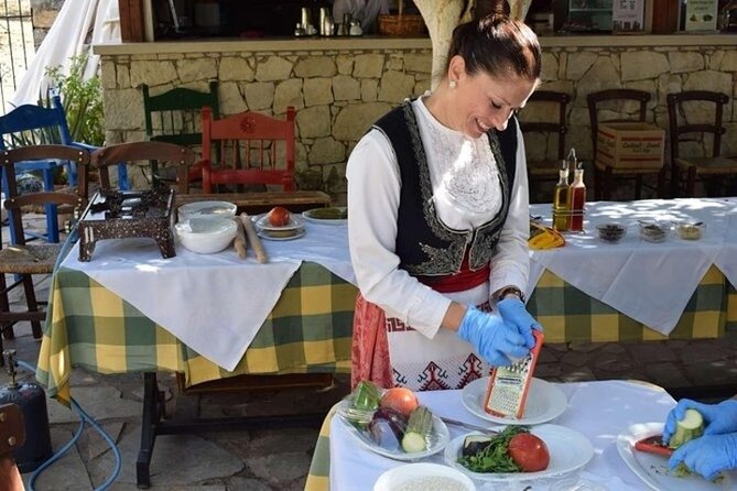 Heraklion: Cretan Private Cooking Lesson With Lunch in Arolithos - Key Points