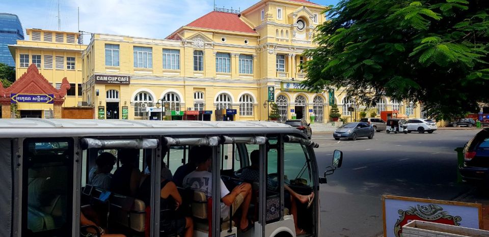 Heritage Tour of Phnom Penh in Electric Bus - Key Points