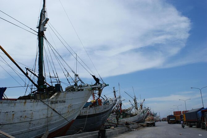 Historic Jakarta Half-Day Private Tour With Lunch and Souvenir - Key Points