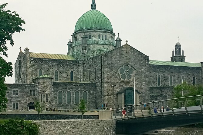 Historic Walk Tour of Galway Plus 90min Sightseeing Cruise - Tour Highlights