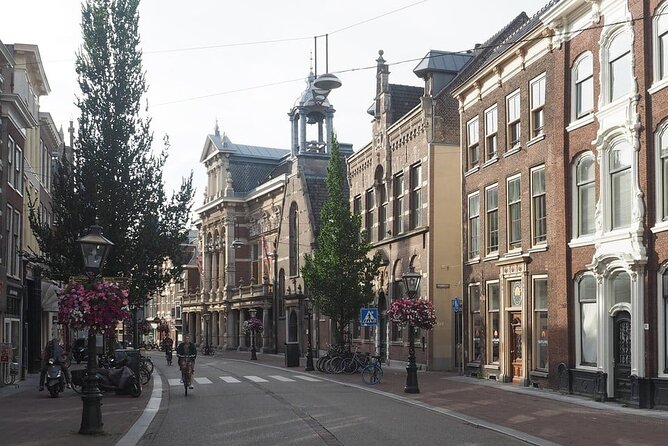 Historical Leiden: Private Tour With Local Guide - Pricing and Meeting Point