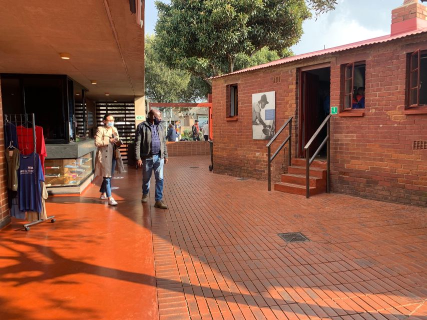 Historical Soweto & Apartheid Museum Tour - Key Points