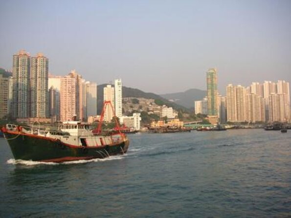 Hong Kong Fishermans Wharf: Aberdeen Fishing Village Boat Tour - Key Points