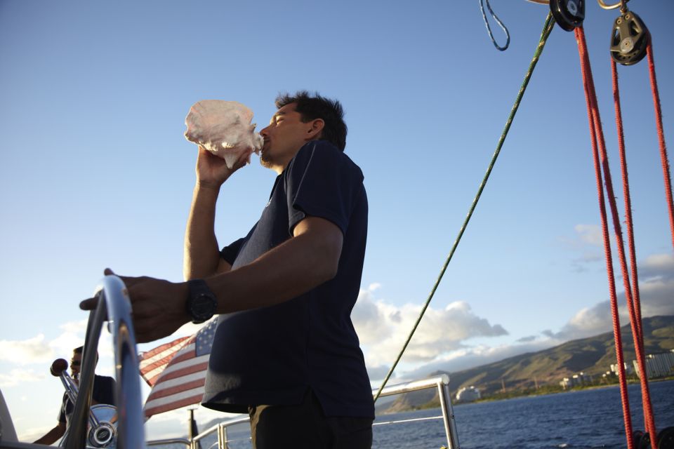 Honokohau: Kona Snorkel and Sail With Drinks and Snacks - Key Points
