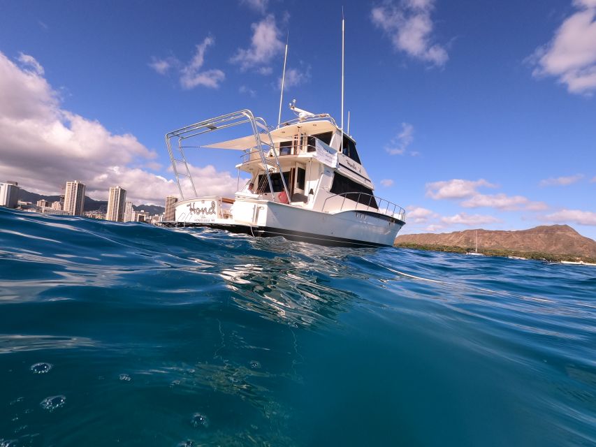 Honolulu: Private Luxury Yacht Cruise With Guide - Key Points