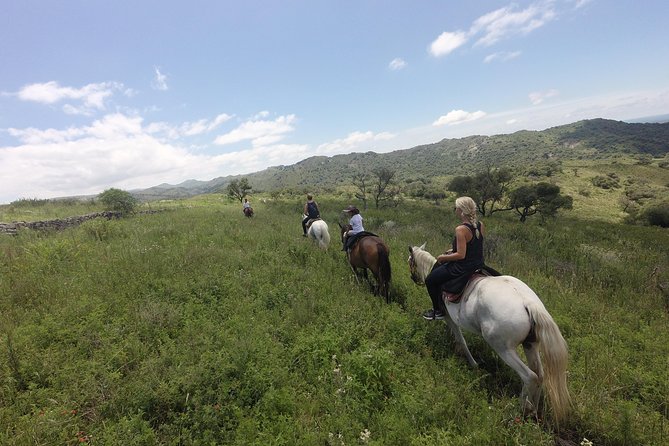 Horseback Riding Through the Sierras - Key Points