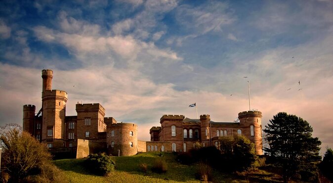 Inverness Whirl: Iconic Landmarks & Highland Highlights - Key Points