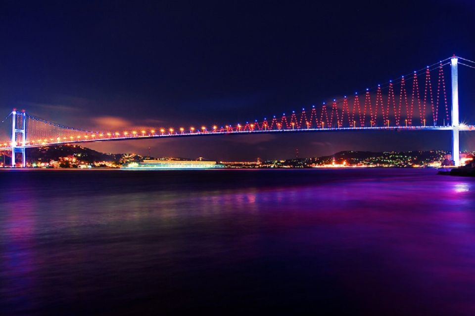 Istanbul: 4-Hour Bosphorus Dinner and Cruise - Key Points