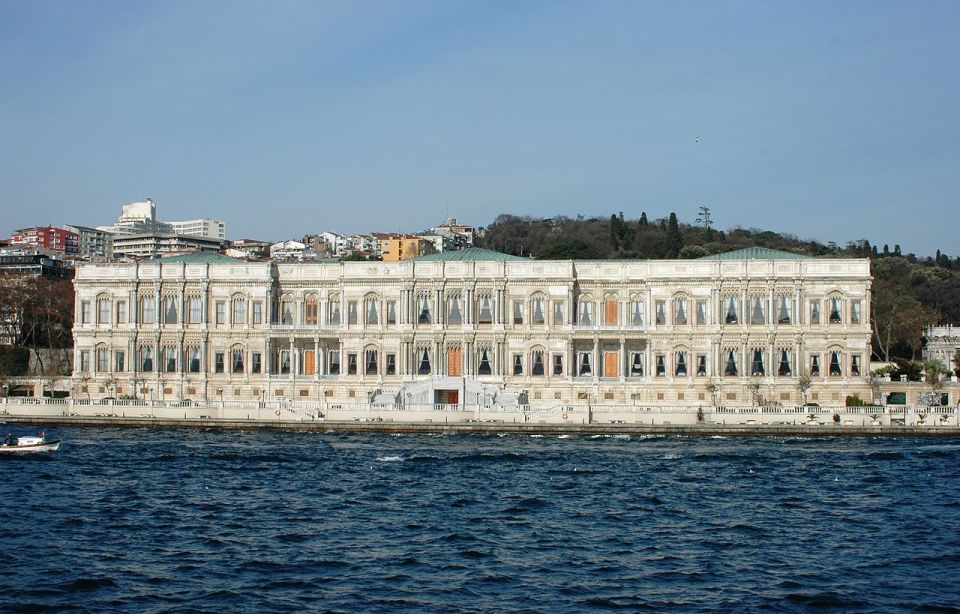 Istanbul: Full-Day Bosphorus Cruise and Shopping Tour - Key Points