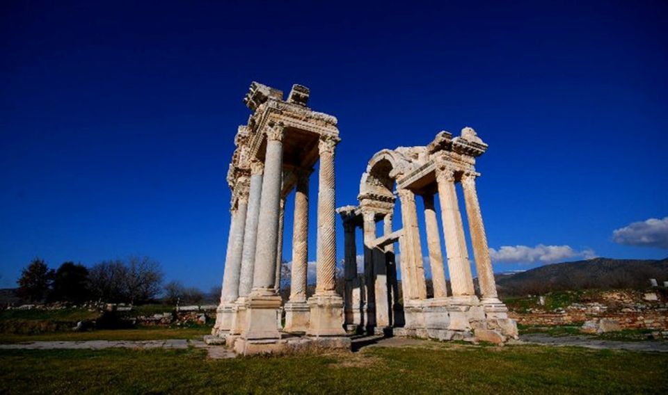 Istanbul: Laodicea & Aphrodisias Day Trip With Flights - Key Points