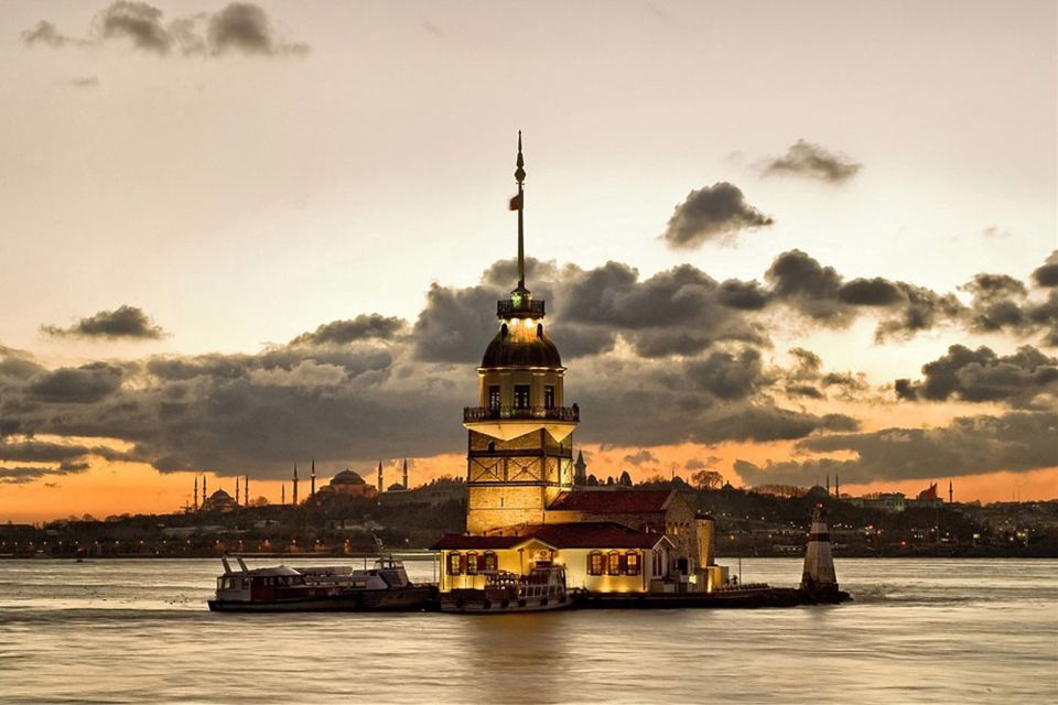 Istanbul: Old Town Highlights Tour & Bosphorus Cruise - Key Points