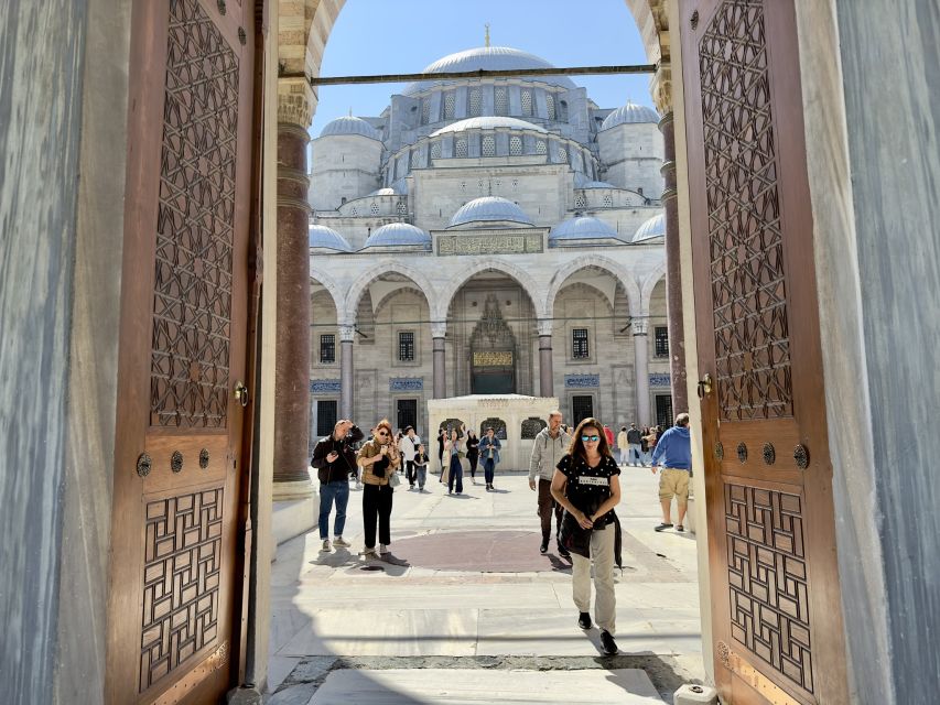 Istanbul: Sightseeing Walking Tour - Key Points