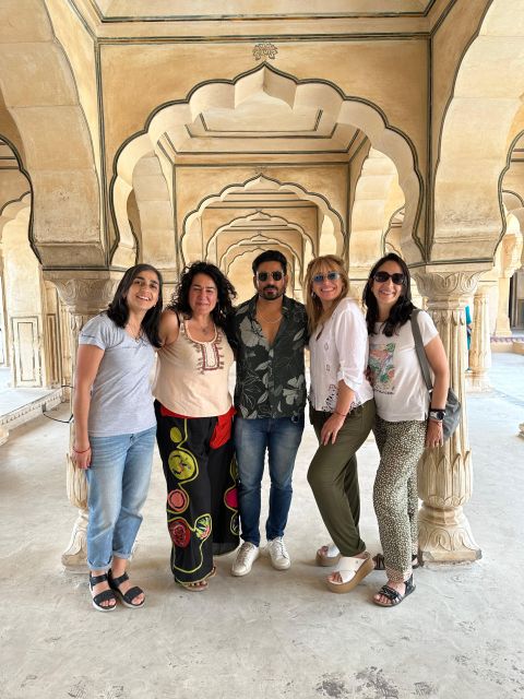 Jaipur: Abhaneri Step Well Tour From Jaipur With Entry