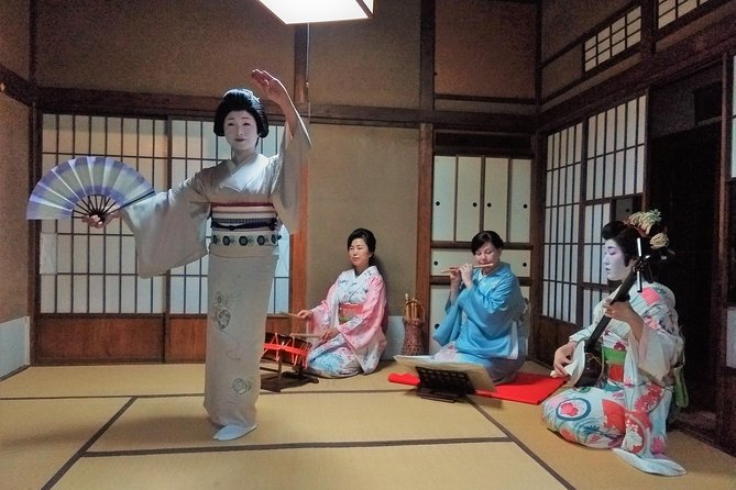 Kamakura Traditional Private Geisha Experience and Banquet Show - Key Points