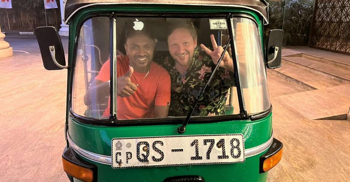 Kandy: Private Guided Tour of the City by Tuk-Tuk - Key Points