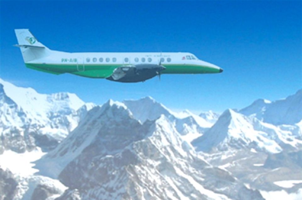 Kathmandu: Everest Mountain Flight With Private Transfers - Key Points