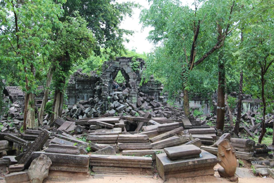 Koh Ker & Beng Mealea Full Day Private Tour - Key Points