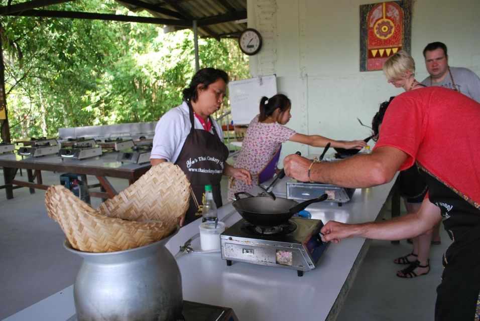 Krabi: Morning/Afternoon Thai Cooking Class at Ya's Cookery - Key Points