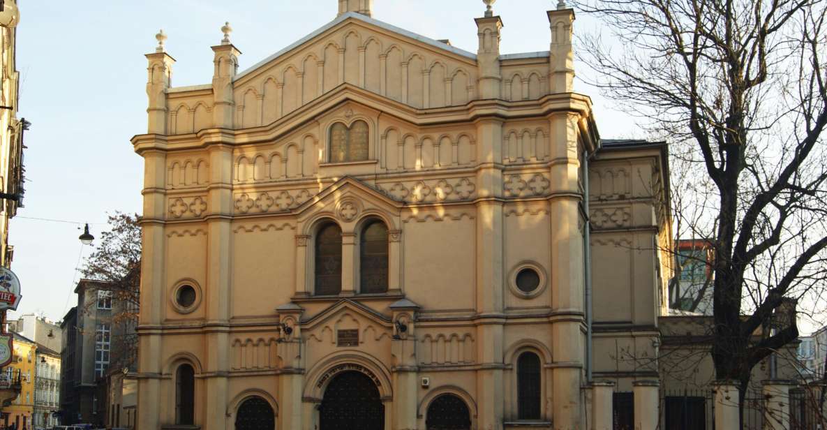 Krakow Kazimierz and Jewish Ghetto Tour With Synagogues - Key Points