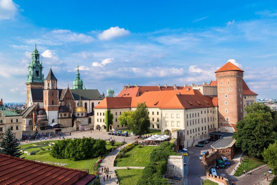 Krakow: Old Town Golf Cart Walk and Wawel Castle Guided Tour - Key Points