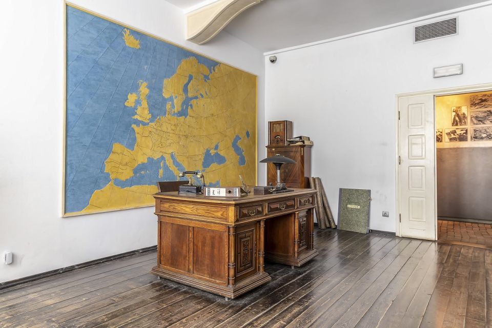 Krakow: Oskar Schindler's Enamel Factory Museum Guided Tour - Key Points