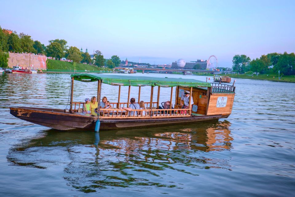 Krakow: Private Evening Boat Tour - Key Points