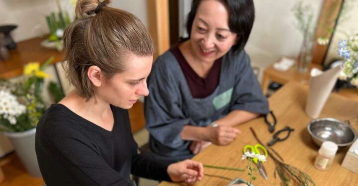 Kyoto: Local Home Visit Ikebana Private Class - Just The Basics