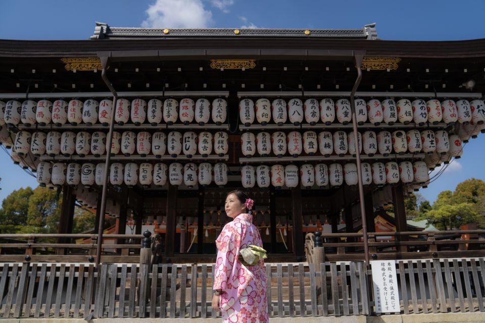 Kyoto Portrait Tour With a Professional Photographer - Just The Basics