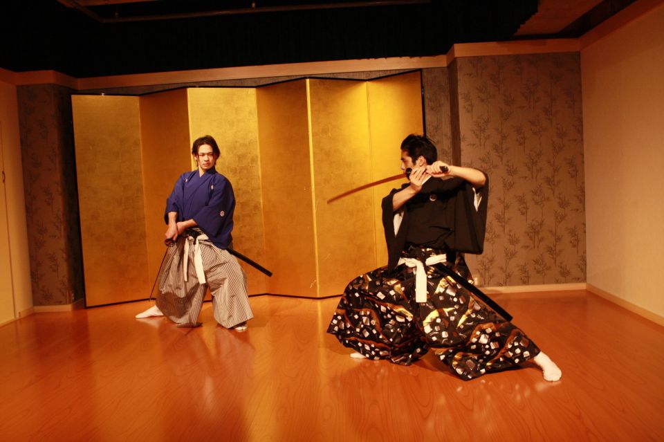 Kyoto: Samurai Kenbu Traditional Sword Dancing Show - Just The Basics