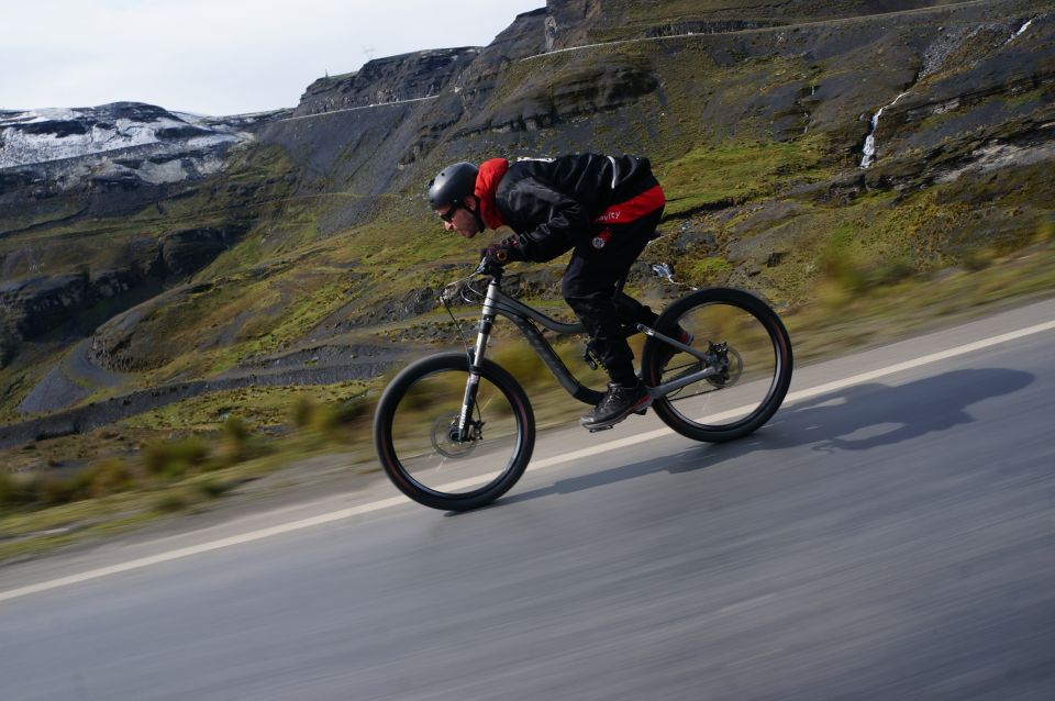 La Paz: Mountain Bike Down the World's Most Dangerous Road - Key Points