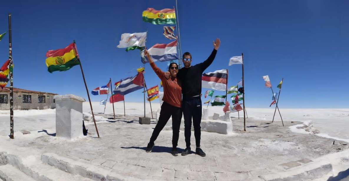 La Paz: Uyuni Tour Ending in Atacama Chile by Bus. - Key Points