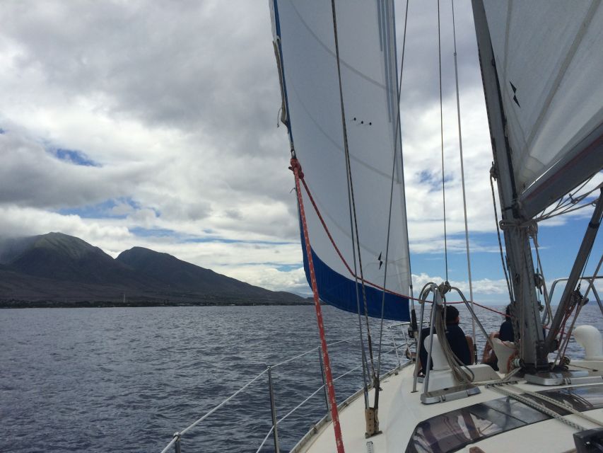 Lahaina: Private Sunset Sailing Trip & West Maui Mountains - Key Points