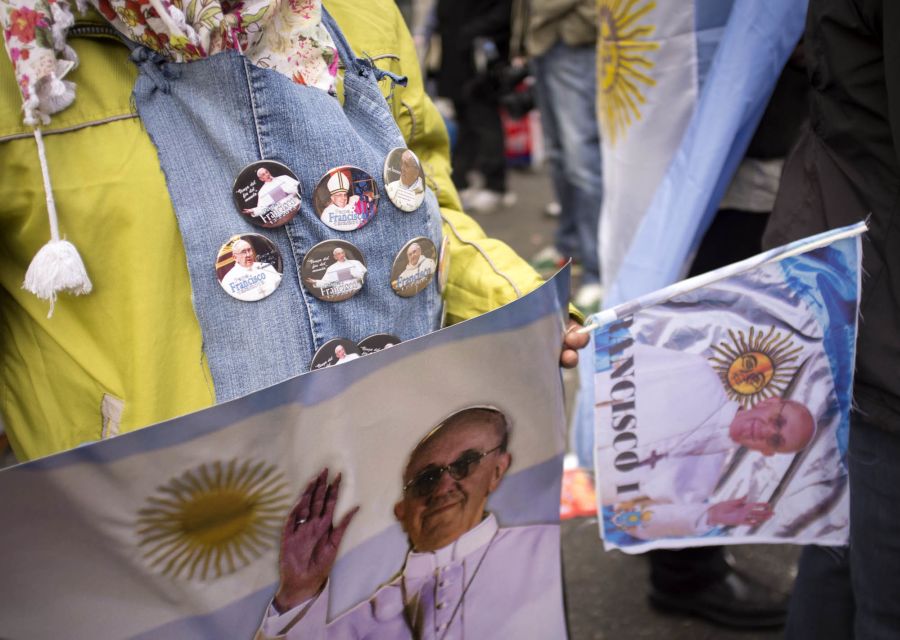 Life of Pope Francis in Buenos Aires Private Tour - Key Points