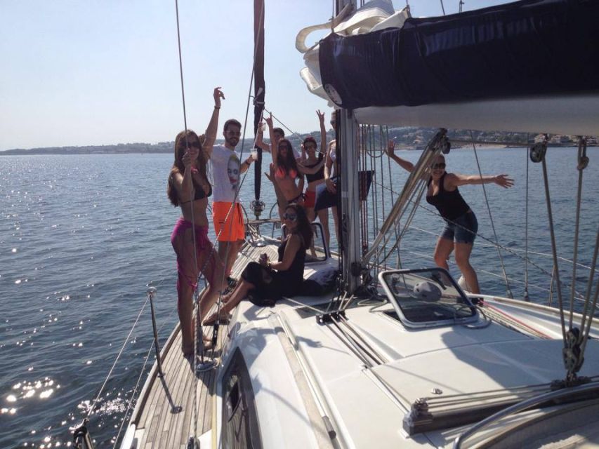 Lisbon 2-Hour Private Tour by Sailing Boat - Key Points