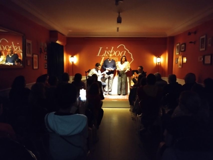Lisbon: Evening Intimate Live Fado Music Show With Port Wine - Key Points