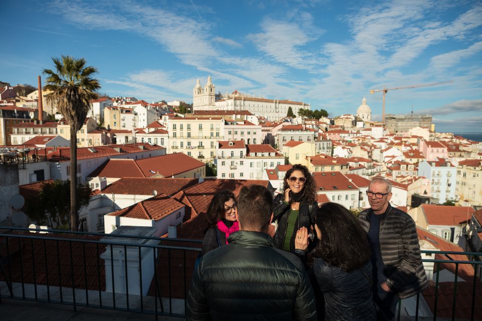 Lisbon: Food Tasting Tour by Tuk Tuk With 3 Stops - Key Points