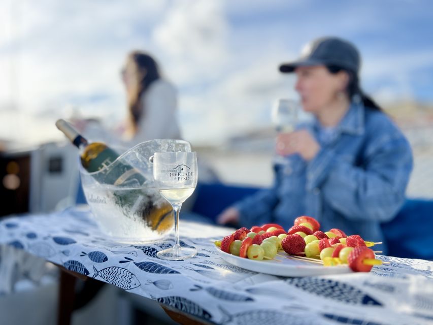 Lisbon: Private Sightseeing Yacht Tour With Welcome Drink - Booking Details