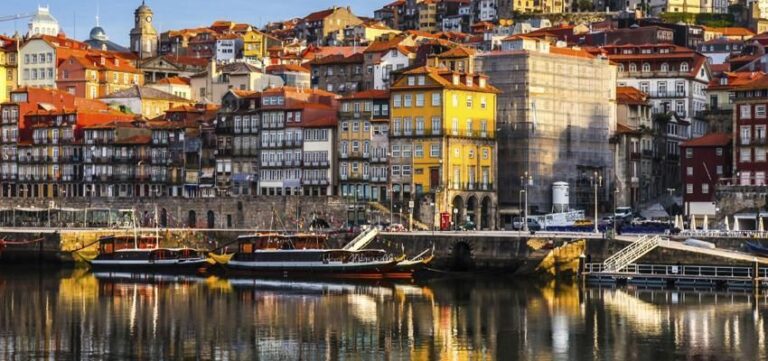Lisbon: Tour to the City of Porto