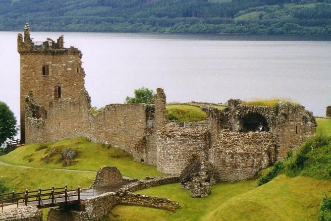 Loch Ness Inverness and Urquhart Castle - Key Points