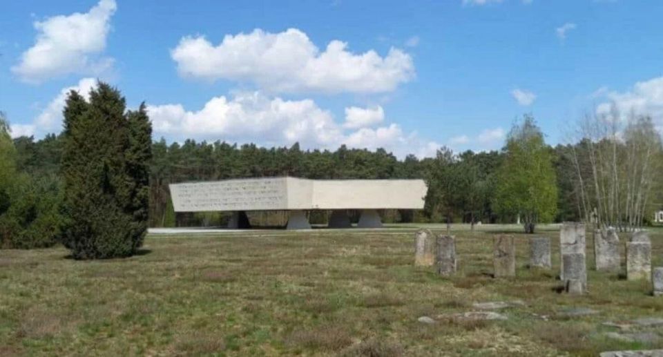 Lodz: Chelmno Kulmhof Concentration Camp Private Tour - Key Points