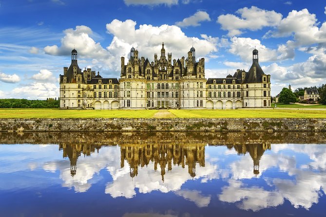 Loire Valley Wine and Castles Small-Group Day Trip From Paris - Just The Basics
