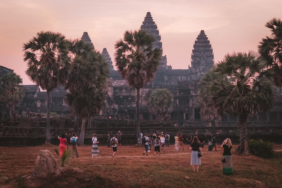 Mad Monkey Siem Reap Angkor Unleashed - Key Points