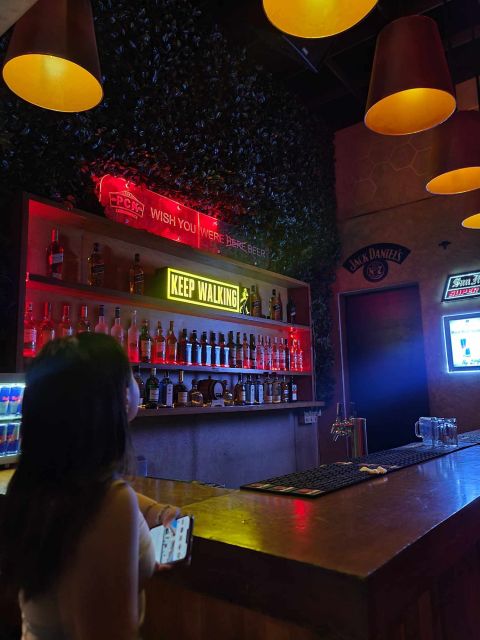 Makati Bar Hopping and Pub Crawl Tour With V - Key Points